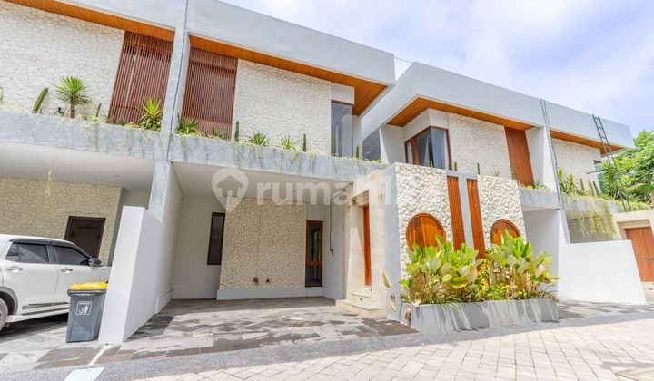 Modern 2-Bedroom Home With Private Pool - Jimbaran