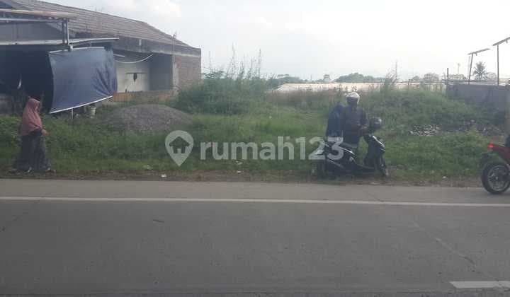 Tanah Komersial Di Pinggir Jalan Raya Bandung - Garut. Desa Panenjoan Cicalengka Kabupaten Bandung.