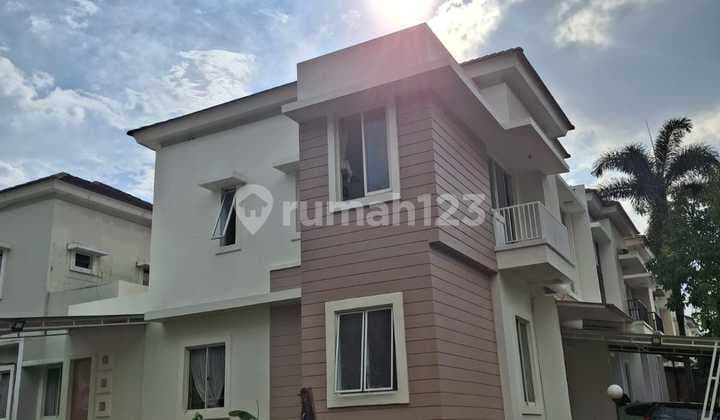 Rumah di Cluster Chalcedony Pondok Hijau Golf Gading Serpong