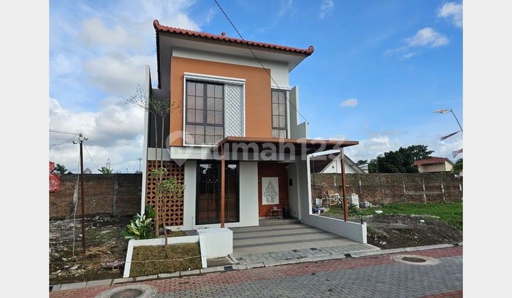 Rumah Mewah Perumahan One Gate 5 Menit ke Malioboro Kota Jogja