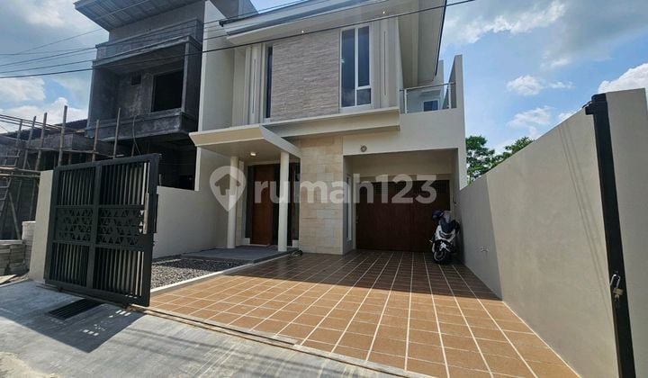Rumah Mewah Modern Tropis Luas Lega Purwomartani Kalasan Sleman