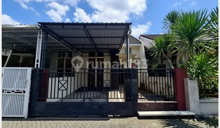 Beautiful Ready-to-Occupy House in Tamantirto Cluster, 5 Minutes to UMY Campus