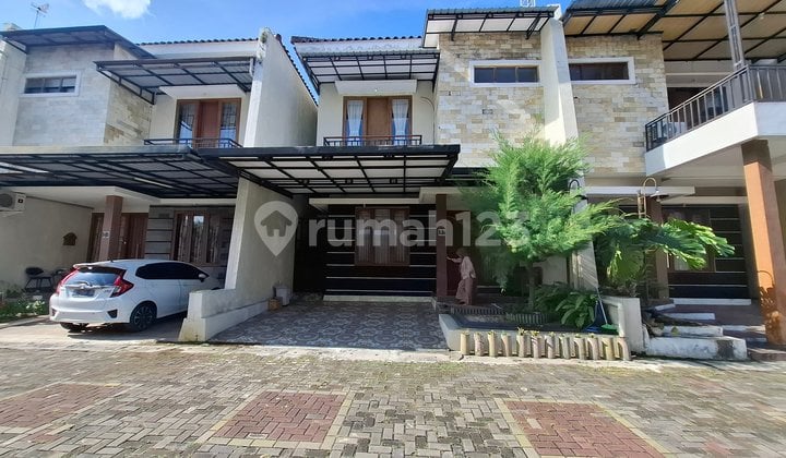 Rumah Mewah 2 Lantai Furnished Perumahan Eksklusif Jogja Kota