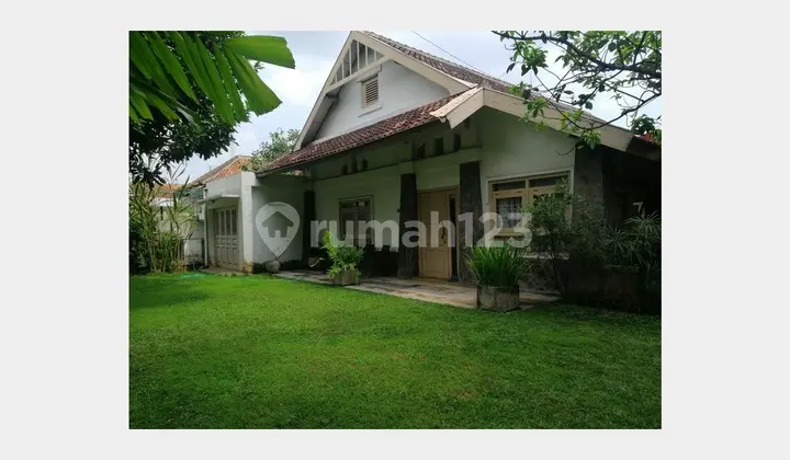Rumah Klasik Herritage Dekat Jalan Monjali Kota Yogyakarta