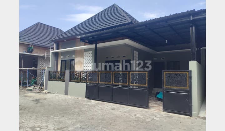 Rumah Cantik Dalam Perumahan Utara Jogja Bay Wedomartani Sleman