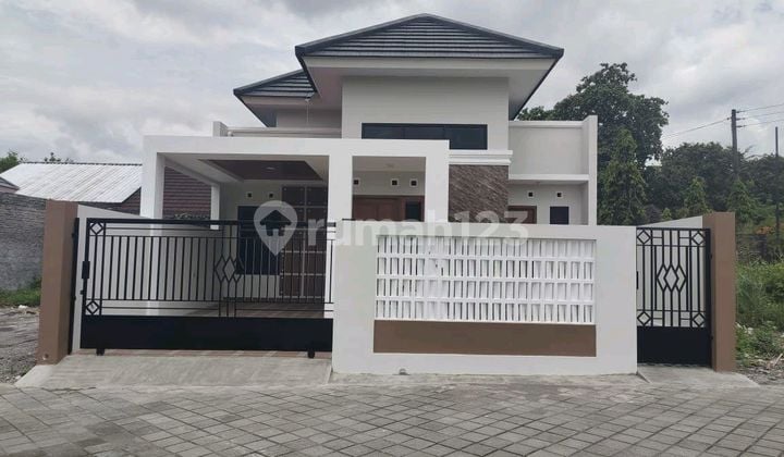 Rumah Cantik Minimali di Sempu Maguwoharjo Sleman Dekat Jogja Bay