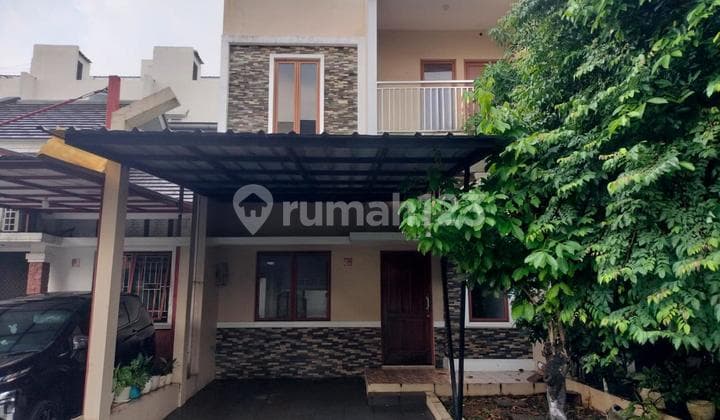 2-Story House in Garden Terrace Grand Wisata Bekasi