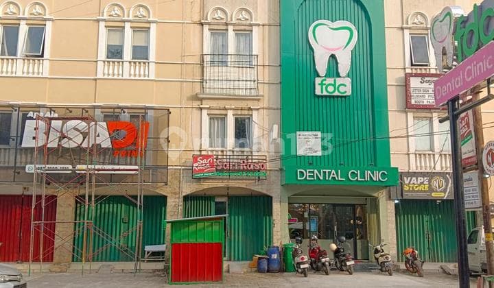 Ruko Strategis di Pekayon - Siap Usaha & Investasi!