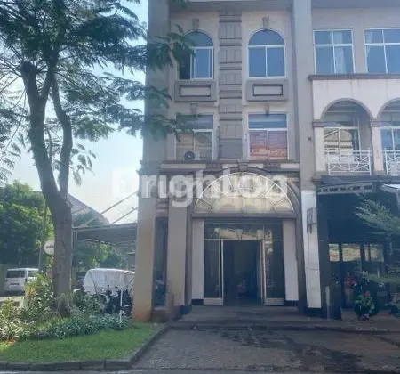 Ruko 3 Lantai di Hook Lokasi Strategis Depan Jalan Raya Galaxy Bekasi