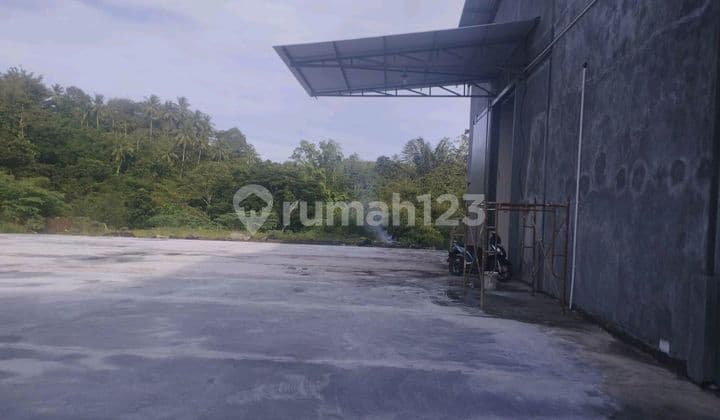 Di Sewakan Gudang Baru Manado