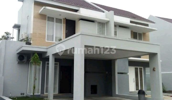 Rumah Bagus Terawat 2 Lantai Full Furnished Rumah Bagus SHM di Wanea
