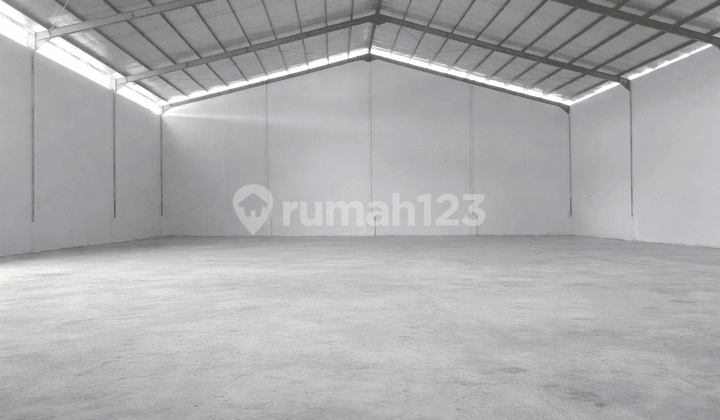 Gudang Baru SHM Maumbi Jln Manado Bitung