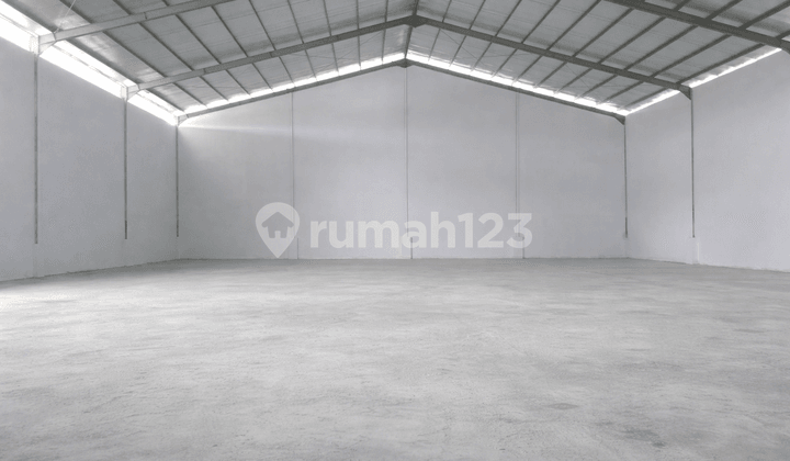 Gudang Baru SHM Maumbi Jln Manado Bitung