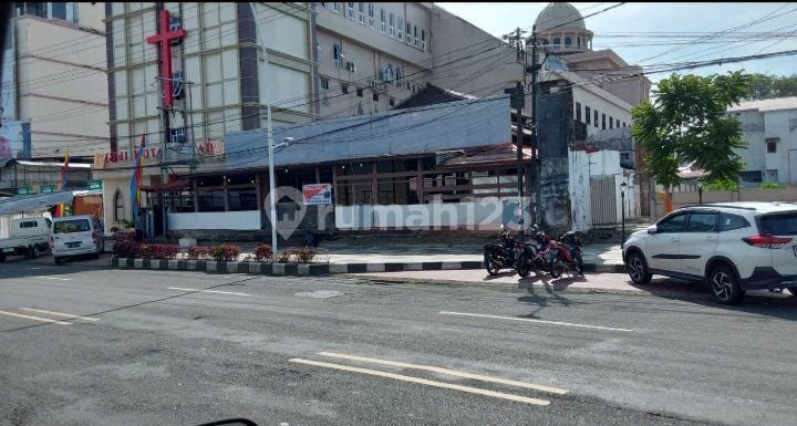 Di Sewakan Ruang Usaha Lokasi Pusat Kota Piere Tendean Manado