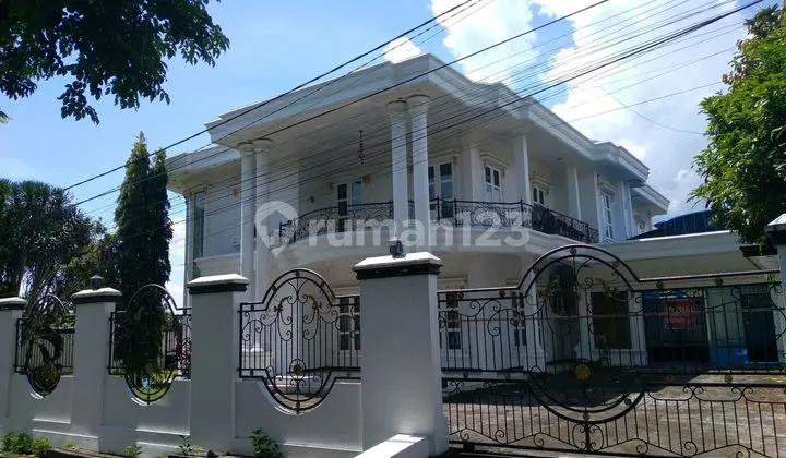 Rumah Mewah Lokasi.strategis,aman,nyaman Dan Sejuk Bagus