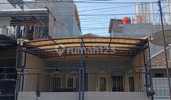 Dijual Rumah Rapi Siap Huni Lokasi Muara Karang