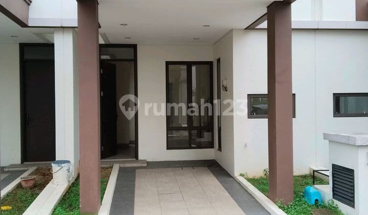 Good Neat Millennial House Semi Furnished 3 Floors Japanese Concept In Lavon Suvarna Cluster Daisan