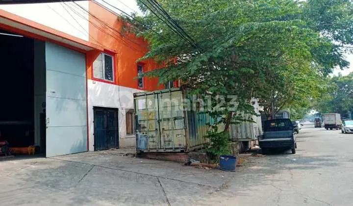 Warehouse For Sale at Mas Airport Location