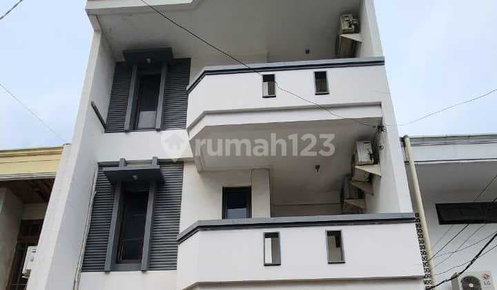 Rumah Kost 3,5 Lantai Taman Apel Tanjung Duren Jakarta Barat