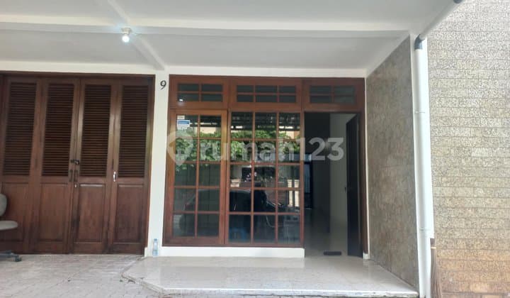 Rumah Baru Direnovasi, Harga Sewa Ok, Jarang Ada
