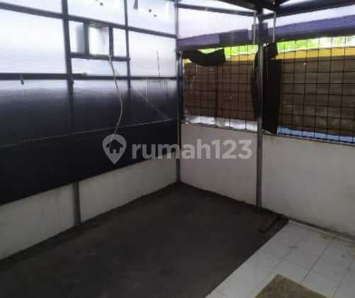 Ruko 3 Lantai Strategis dan Bagus untuk Investment