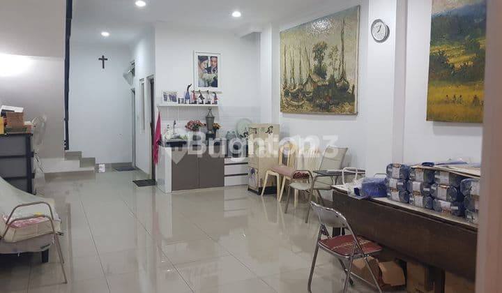 Rumah 3 Lantai Siap Huni Di Jelambar