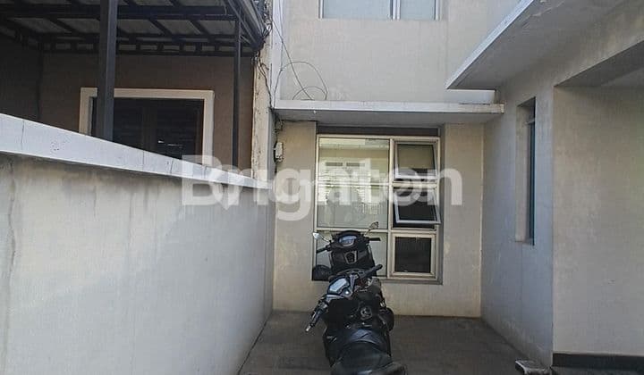 Rumah 2Lantai Jelambar Siap Huni