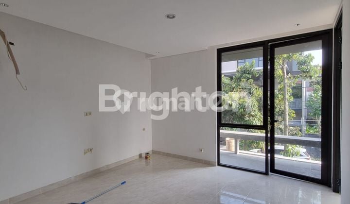 Rumah 2 Lantai Minimalis