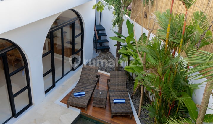 BRAND NEW VILLA READY 3 FLOORS ROOFTOP BEST PREMIUM LOCATION IN THE HEART OF CANGGU