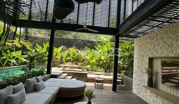 Villa Mewah Modern Tropis Pusat Canggu Hanya 5 Menit Menuju Echo Beach
