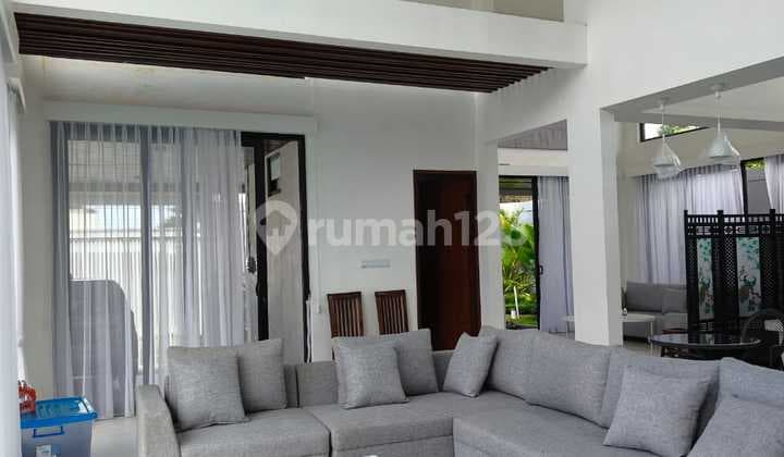 VILLA READY UNIT FULLY FURNIHSED MEMILIKI VIEW BAGUS DI JLN UTAMA KUWUH CANGGU