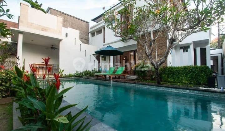 VILLA READY 3BR BIG POOL SANGAT TENANG LOKASI STARTEGIS DI UMALAS