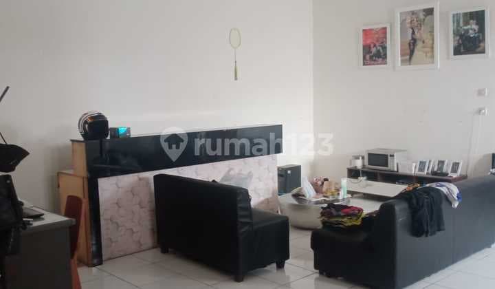 Disewa Rumah 2 Lantai Di Komplek Tki