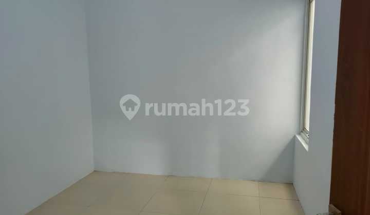 Rumah di Grand Pinus Regency Dekat Sekolah