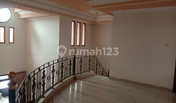 Dijual Rumah 2 Lantai Di Sayap Batununggal