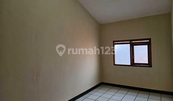 Dijual Rumah 2 Lantai Di Taman Kopo Indah 2