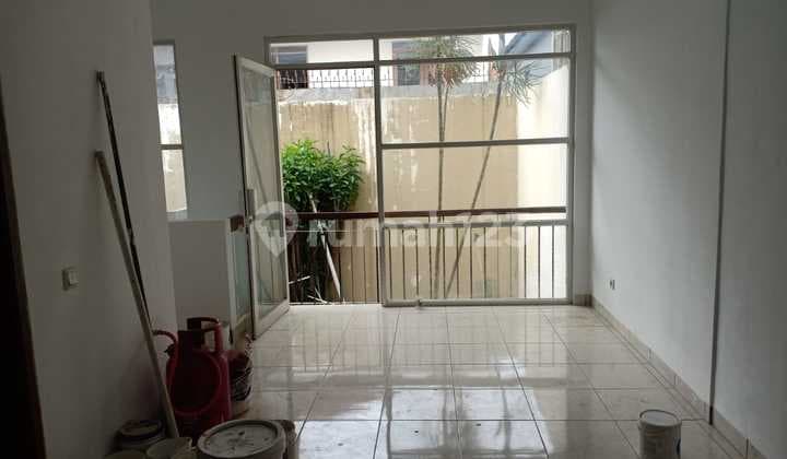 Rumah 2 Lantai di Mekar Wangi Dekat Mall dan Pusat Kuliner