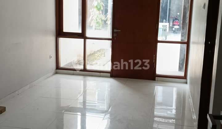 Dijual Rumah 2 Lantai Bangunan Baru Di Cherryfield