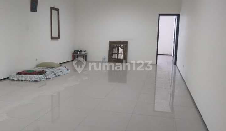 Disewa Ruko 2.3 Lantai Lengkap Dengan Rooftop Di Sayap Buahbatu