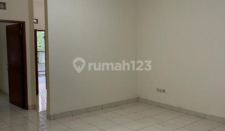 Disewa Rumah Semi Furnish Di Batununggal