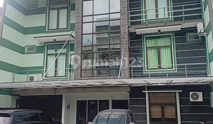 For Sale 4-Story Boarding House Waterfront Citaland