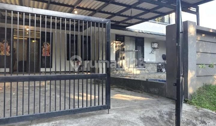 DIJUAL RUMAH FURNISHED GRAHA FAMILI 2 LANTAI