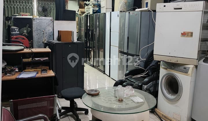 Dijual Ruko 3 Lantai, Hadap Jalan Raya Paramount Center, Gading Serpong Tangerang