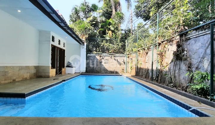 Dijual Rumah Bergaya Kontemporer Siap Huni Di Cipete