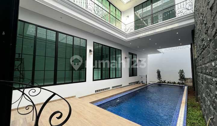 Dijual Rumah Modern Classic Di Cilandak, Jakarta Selatan