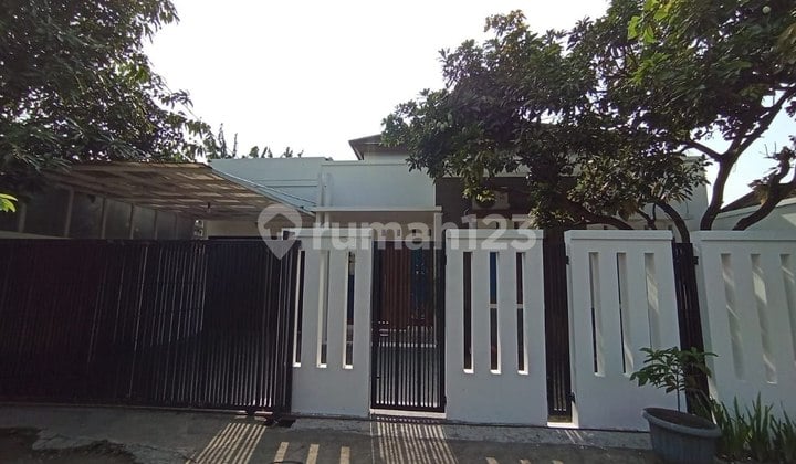 Dijual Cepat! Rumah Strategis di Antapani Bandung