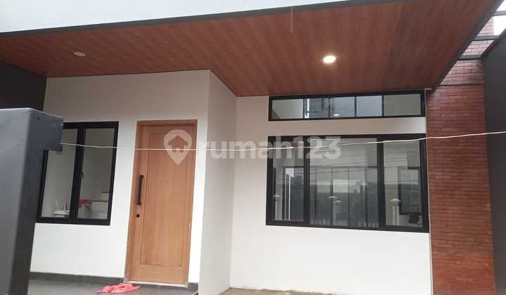 Brand New! Rumah Bagus Minimalis 2 Lantai di Ciater Serpong, Tangerang Selatan