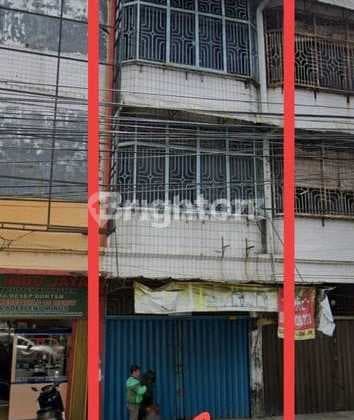 Ruko3 Lantai Di Jalan H.m Yamin Medan di Jl. Prof H. M. Yamin No.216, Sidodadi, Medan Timur, Kota Medan, Sumatera Utara, Indonesia, 20234, Medan Perjuangan