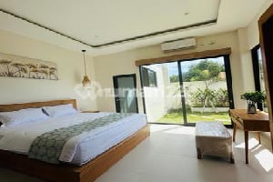 Brand New Villa Modern Santorini di Goa Gong Jimbaran