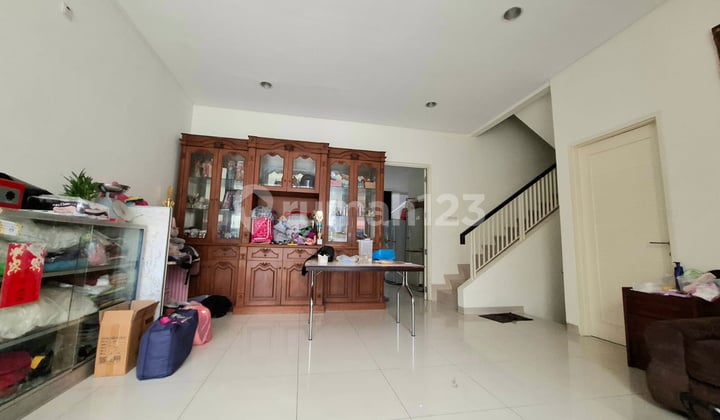 Dijual Rumah Besar di Residence One Tangerang Selatan